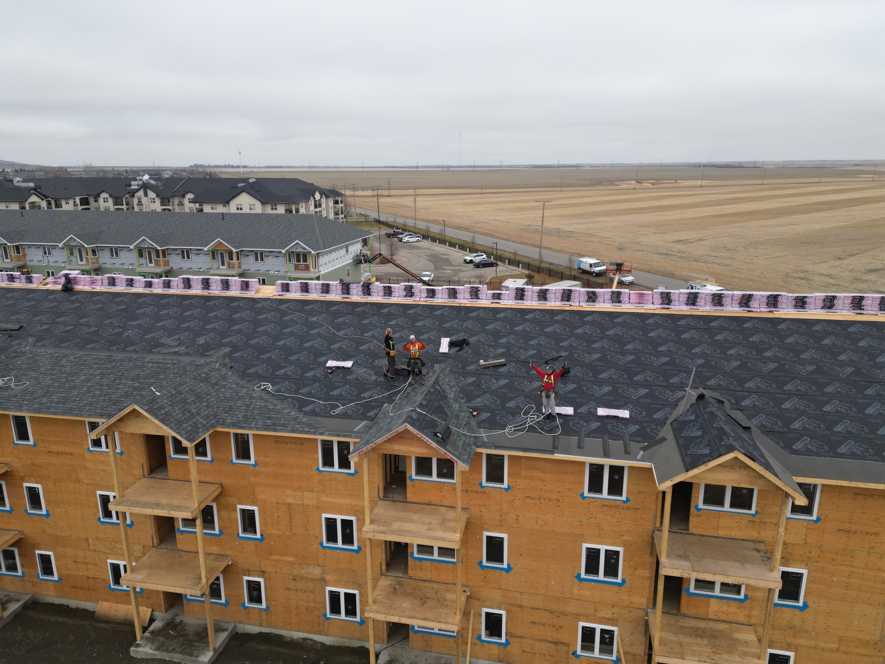 Guardian Roofing & Exteriors crew on site – roofing contractor Regina</p>
<p>